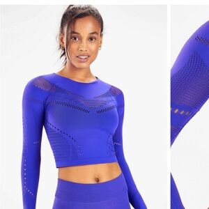 Fabletic crop sport top